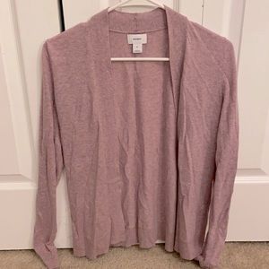 Women’s lightweight sweaters